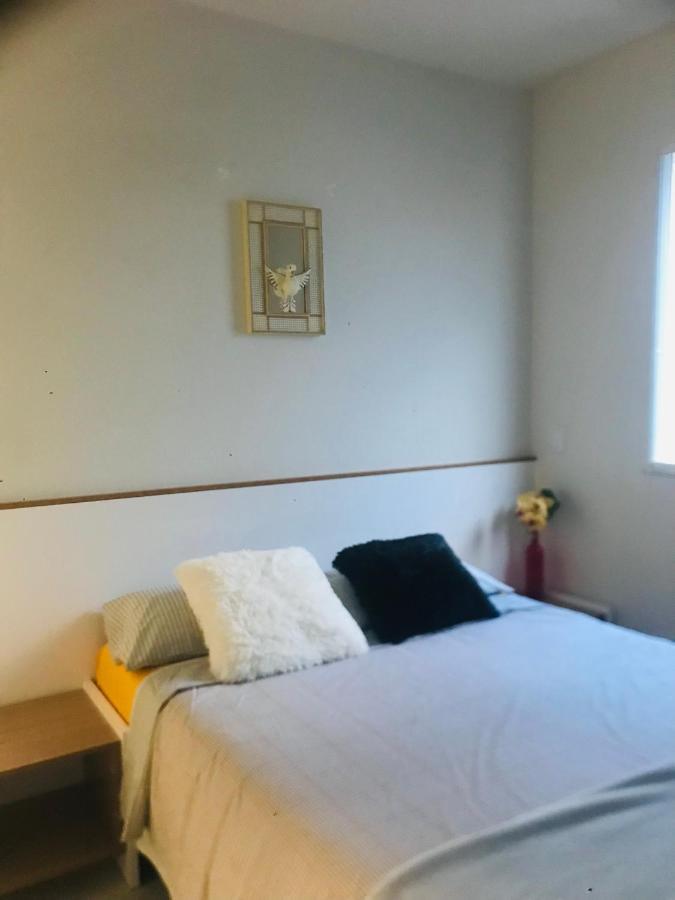 Sinta-se em Casa! Apto Novo, Aconchegante, Funcional - 1 Quarto atende até 2 pessoas com cama de casal ou 2 Quartos para até 4 pessoas com camas de solteiro Montes Claros Exterior foto