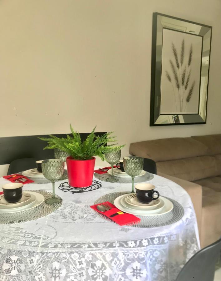 Sinta-se em Casa! Apto Novo, Aconchegante, Funcional - 1 Quarto atende até 2 pessoas com cama de casal ou 2 Quartos para até 4 pessoas com camas de solteiro Montes Claros Exterior foto